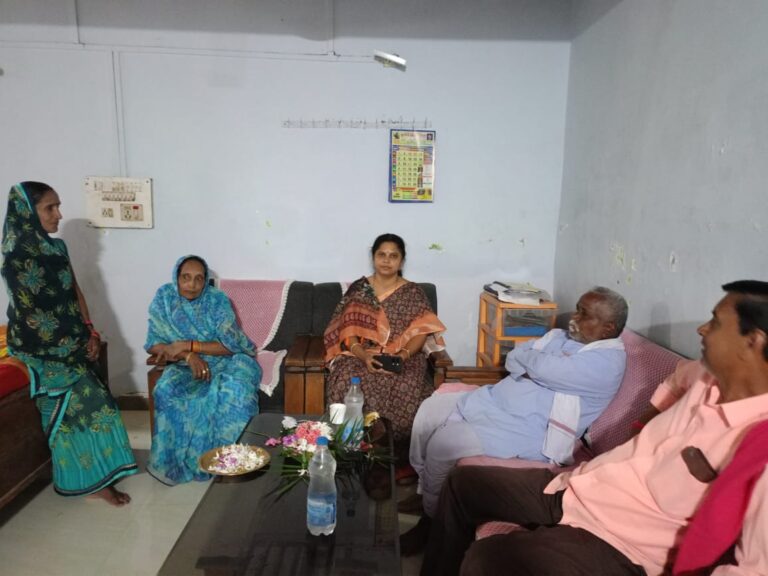 भाजपा का सदस्यता अभियान जोर पर, महासमुंद सांसद पहुंची सरकंडा